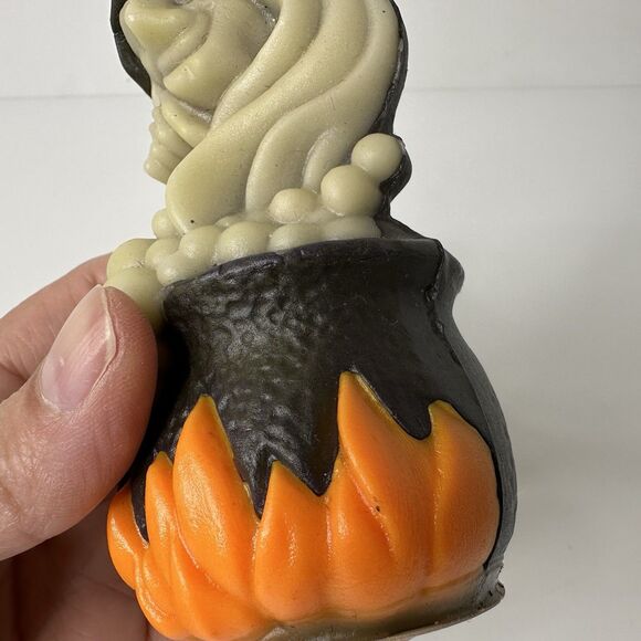 Vintage Halloween Wizard Decorative Wax Air Freshener Witch On Cauldron 80s - Picture 8 of 12